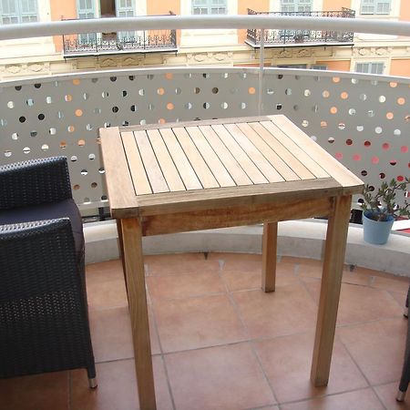 Apartment Nicea Ruang foto